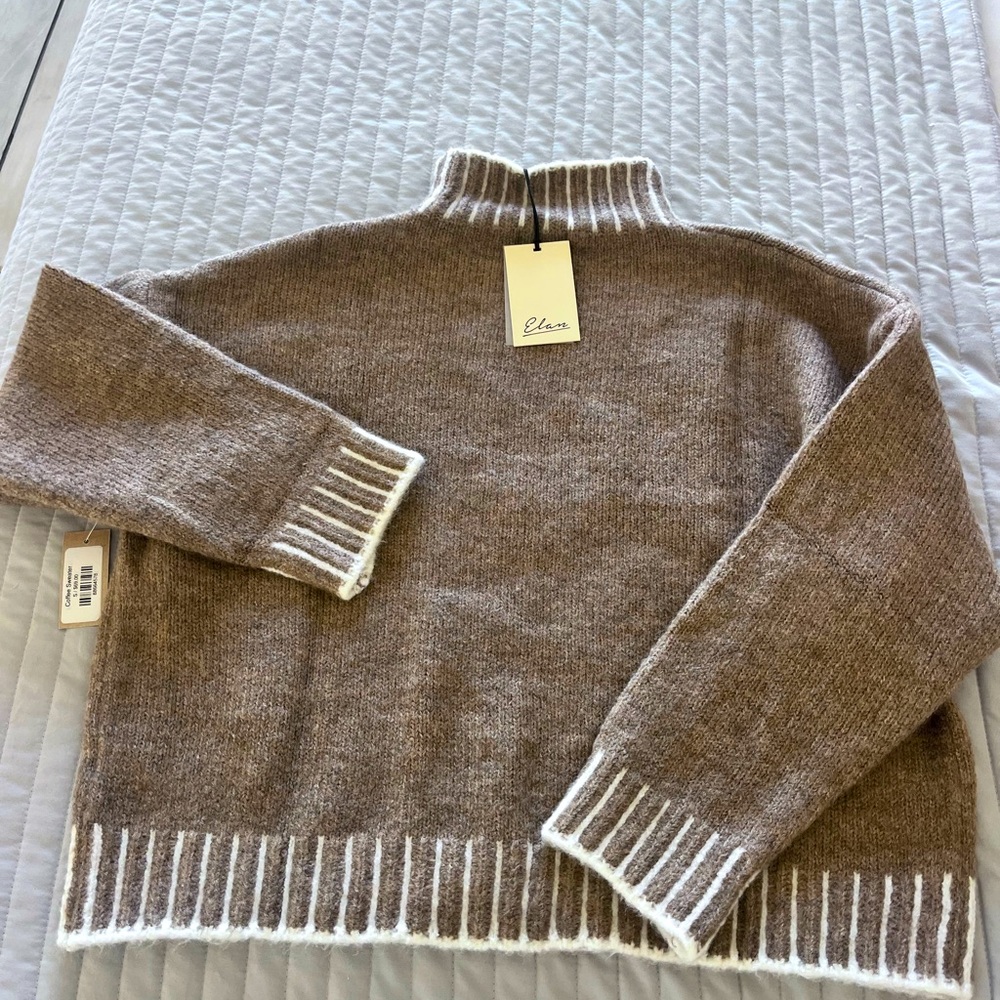 Women’s Elan sweater size S